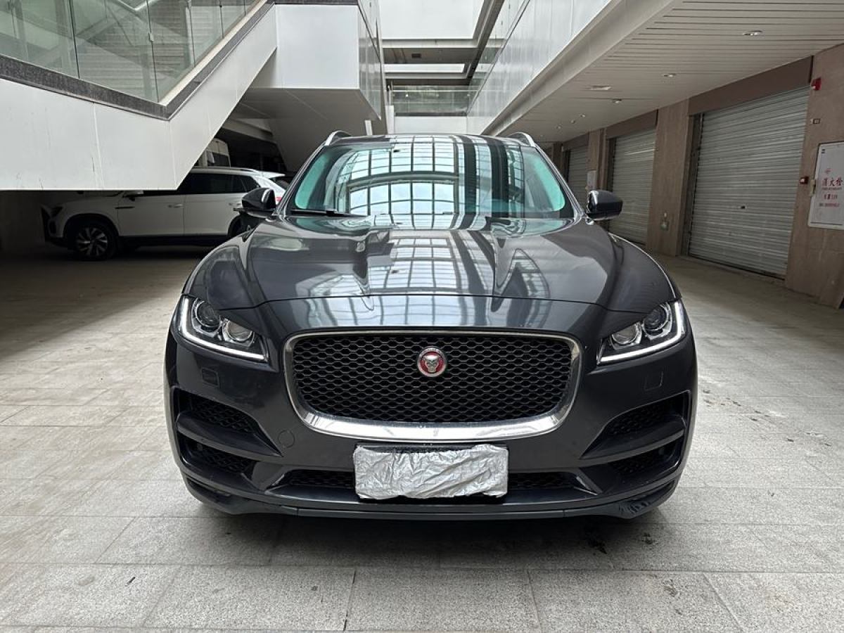 捷豹 F-PACE  2018款 2.0T 四驅(qū)都市尊享版圖片