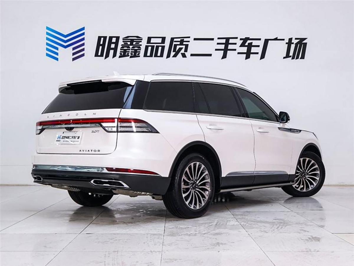 林肯 飛行家  2023款 3.0T V6 四驅(qū)尊雅巡航版 六座圖片