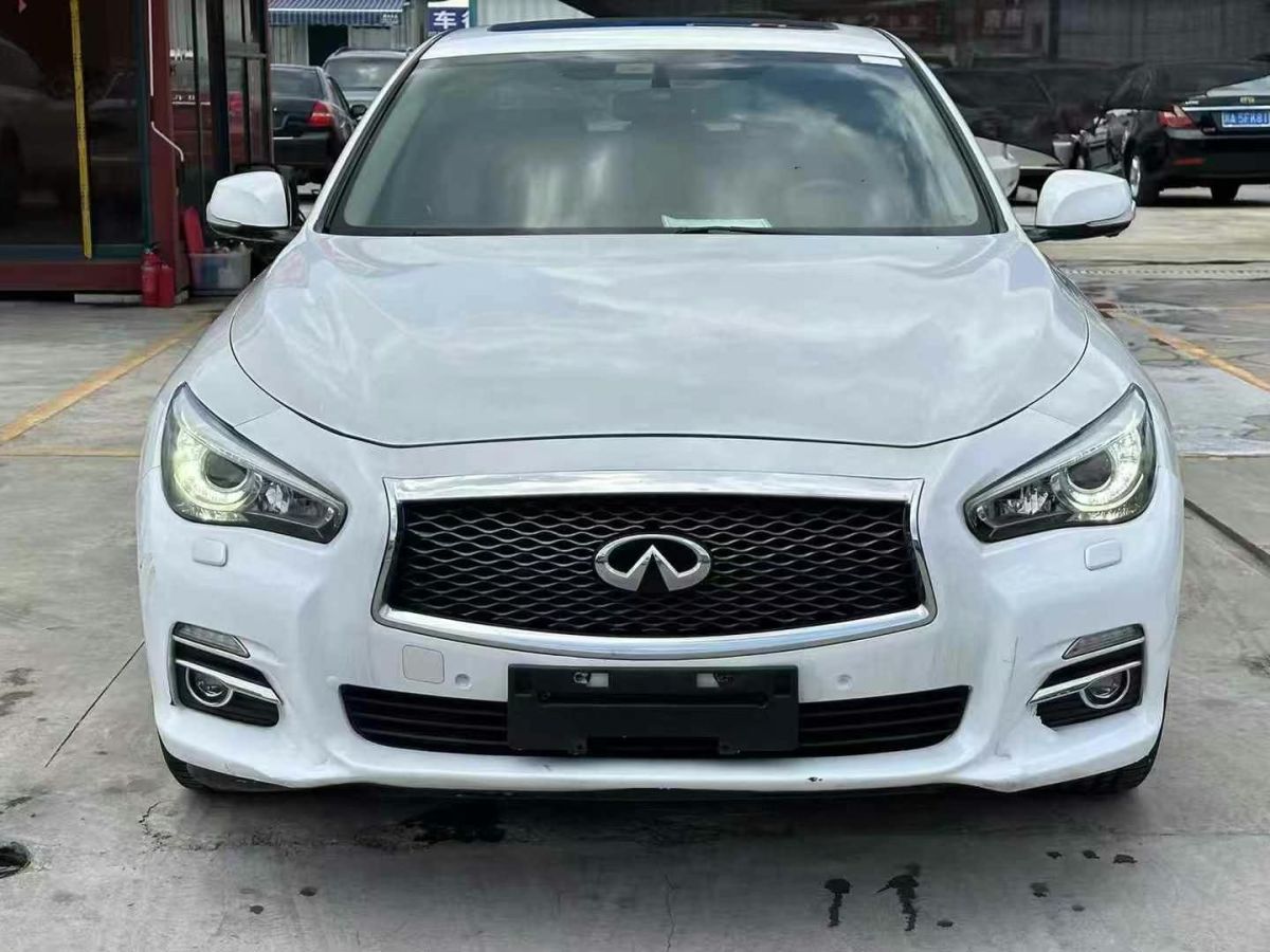 英菲尼迪 Q50L  2016款 2.0T 悅享版圖片