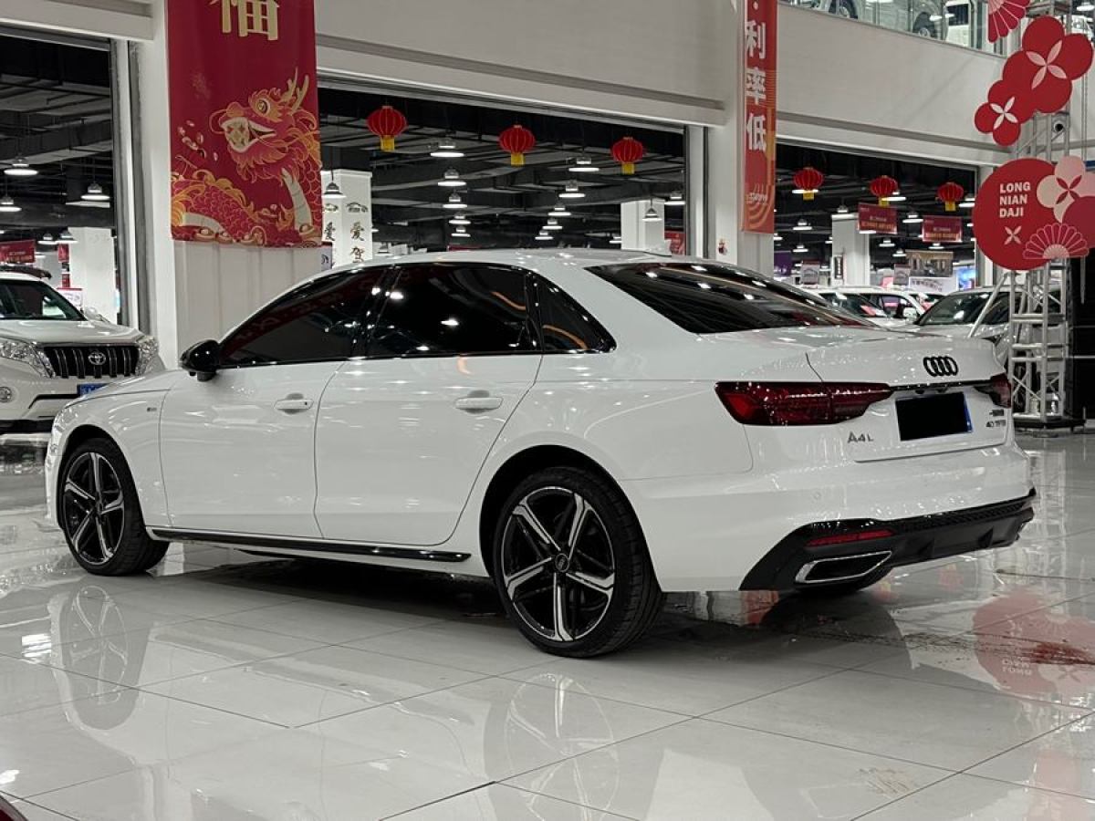 奧迪 奧迪A4L  2024款 40 TFSI 豪華動感型圖片