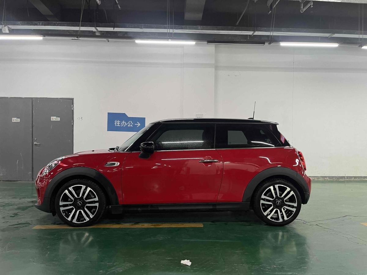 MINI MINI  2019款 1.5T COOPER 藝術(shù)家圖片