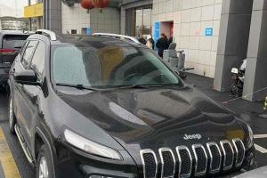 自由光 Jeep 2.4L 領(lǐng)先智能版