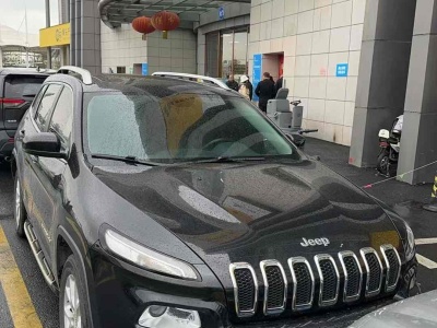 2017年2月 Jeep 自由光 2.4L 領(lǐng)先智能版圖片