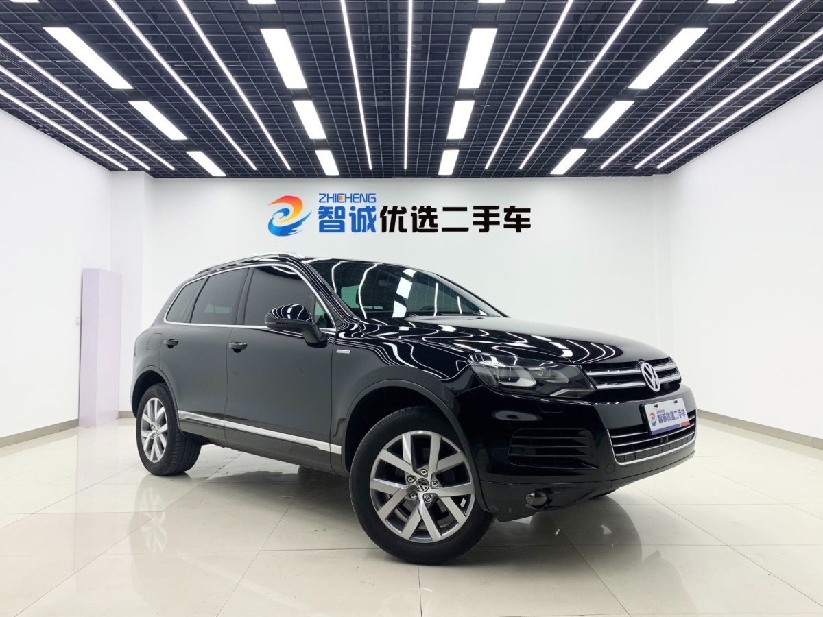 大眾 途銳  2013款 3.0TSI X 十周年限量版圖片