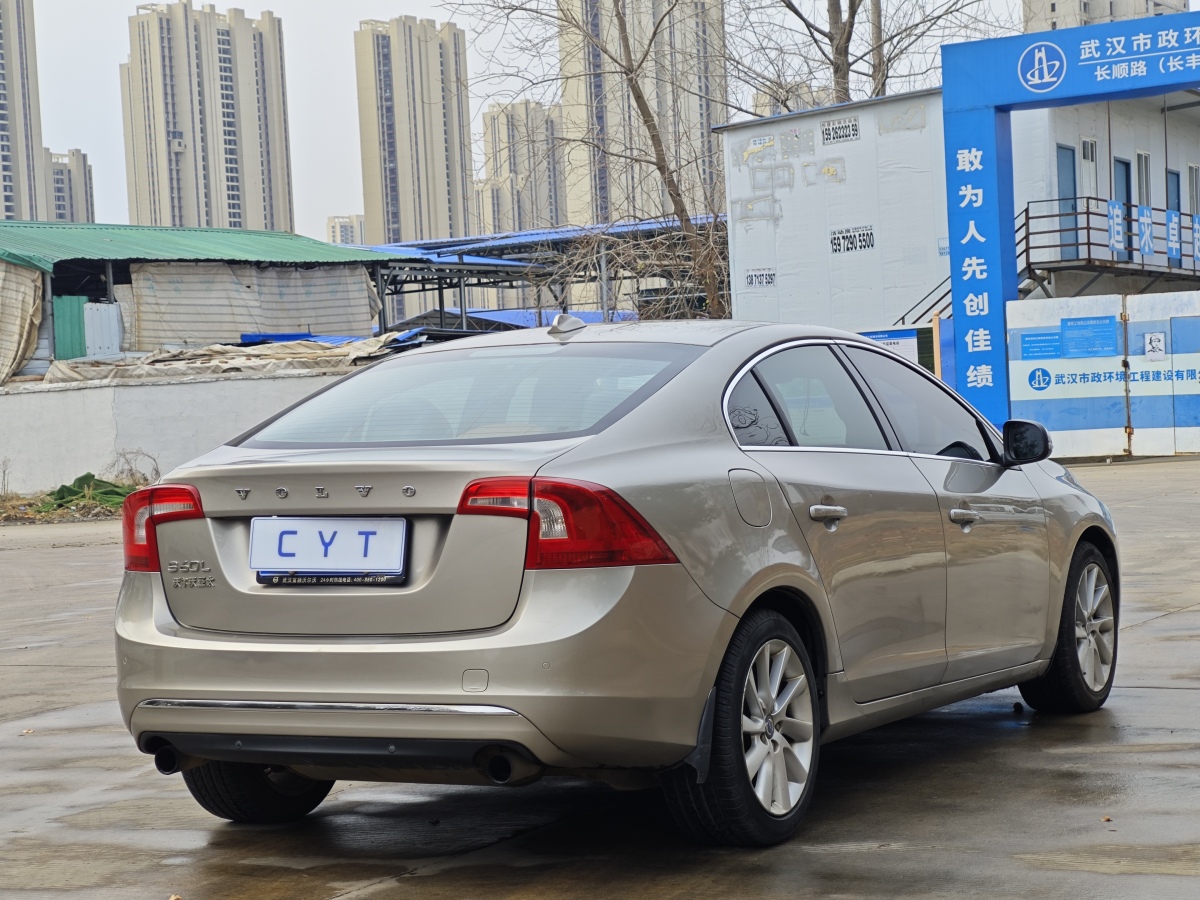 沃爾沃 S60  2015款 L 2.0T 智遠(yuǎn)版圖片