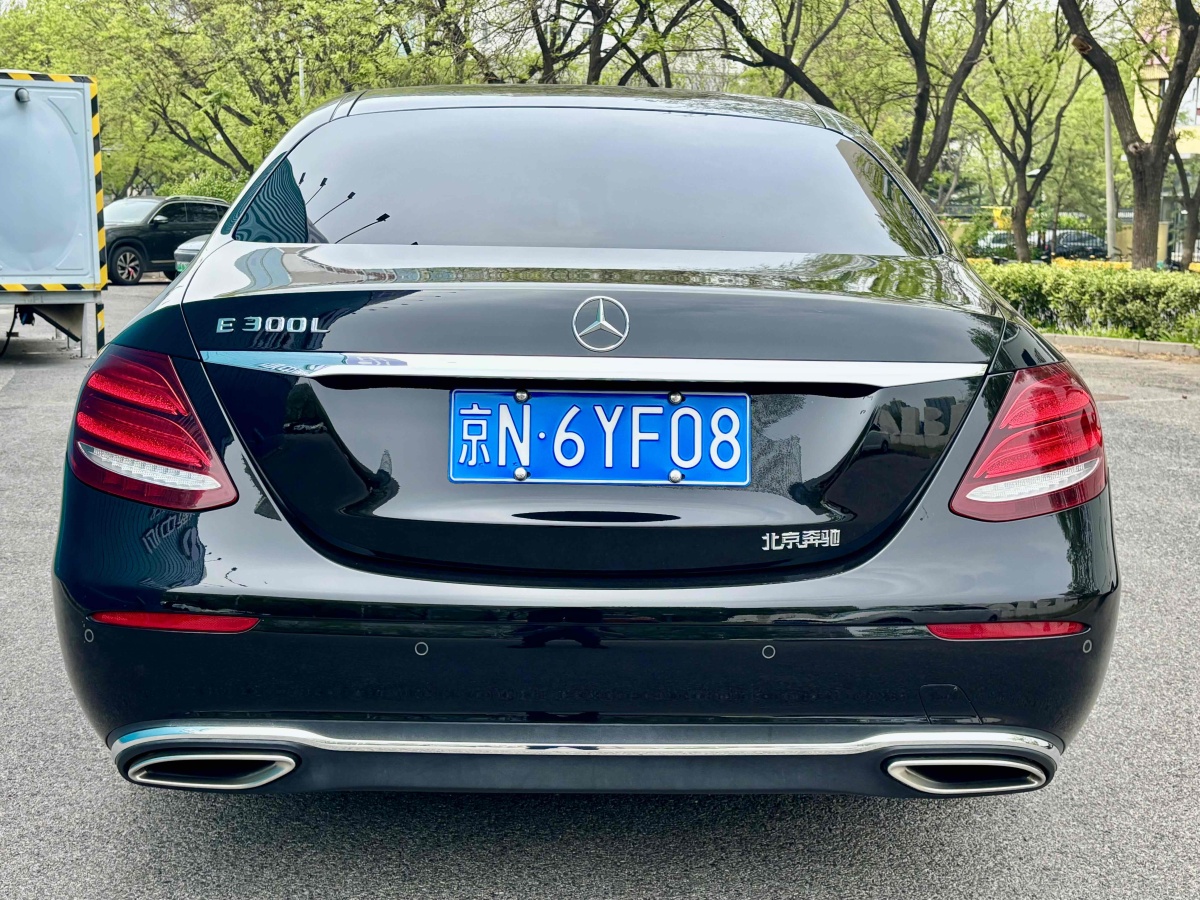 奔馳 奔馳E級(jí)  2022款 改款 E 260 L圖片