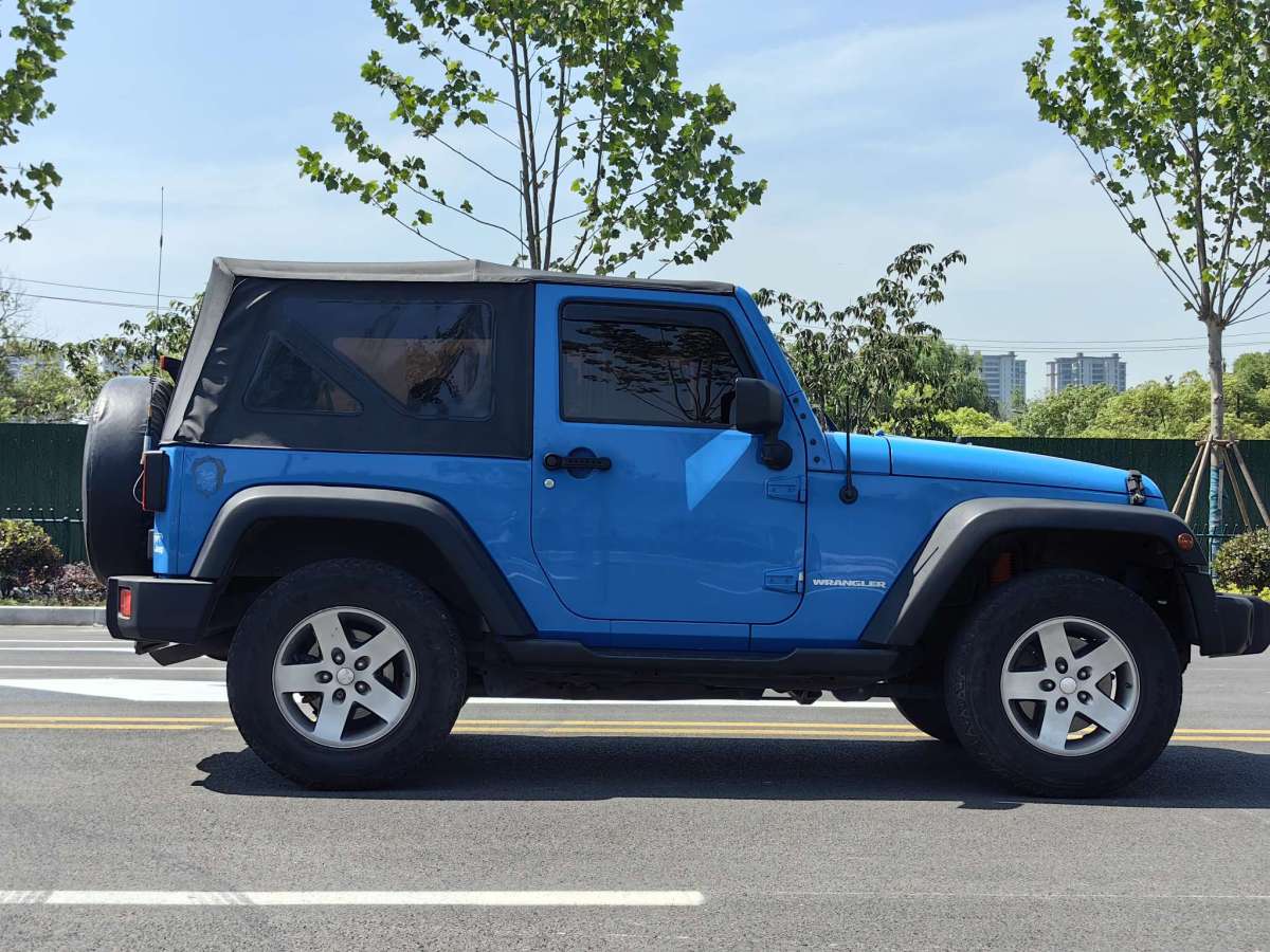 Jeep 牧马人  2012款 3.6L Rubicon 两门版图片