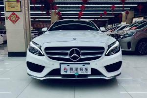 奔驰A级 奔驰  A 220 L 4MATIC 运动轿车