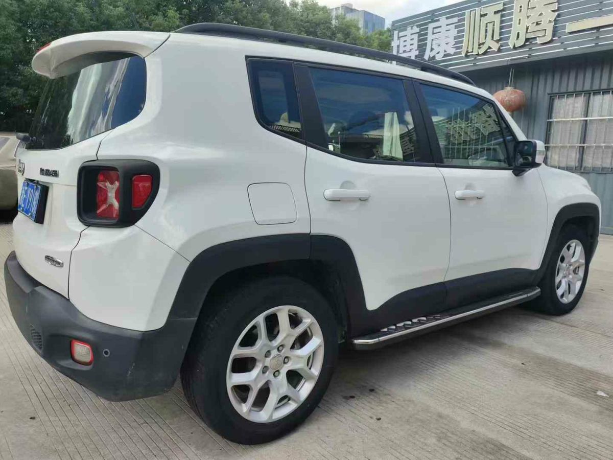 Jeep 自由俠  2017款 180T 自動(dòng)智能版圖片