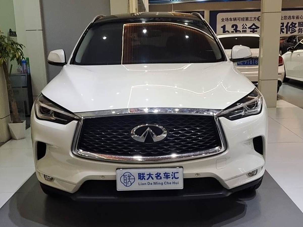 英菲尼迪 QX50  2018款 2.0T 兩驅(qū)時尚版圖片