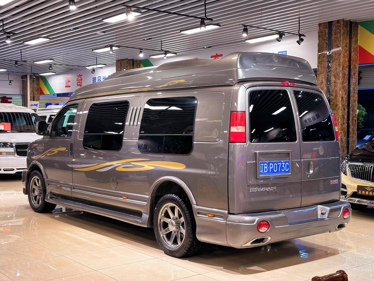 2021年10月GMC SAVANA  2014款 6.0L 長軸領(lǐng)袖版