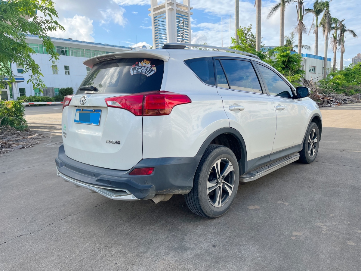 豐田 RAV4  2018款 榮放 2.0L CVT兩驅(qū)風(fēng)尚版圖片