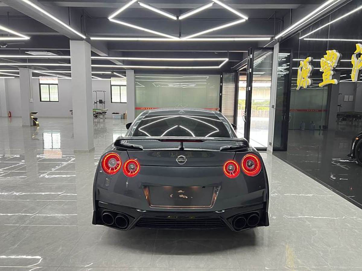 日產(chǎn) GT-R  2013款 3.8T Premium Edition圖片