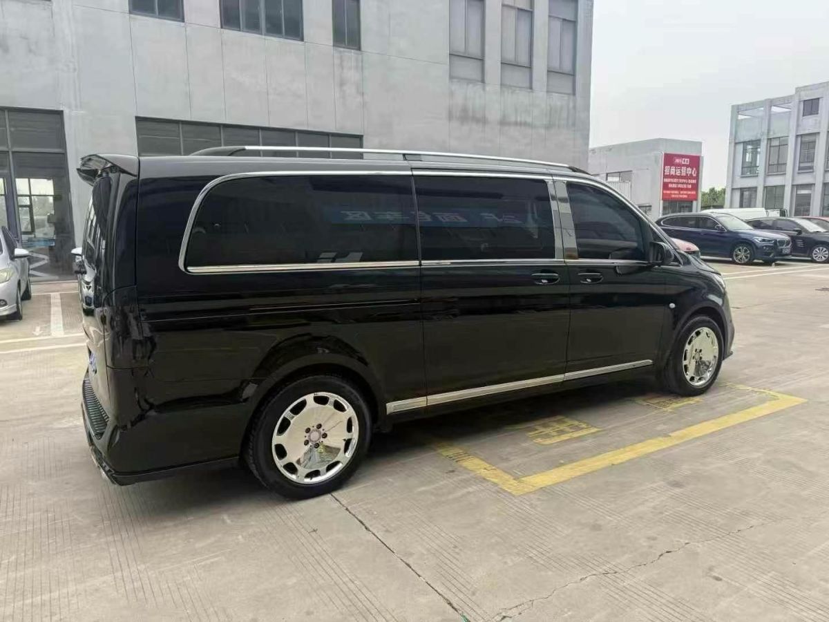 盛唐 盛唐V-Class  2022款 2.0T 威霆環(huán)艙圖片