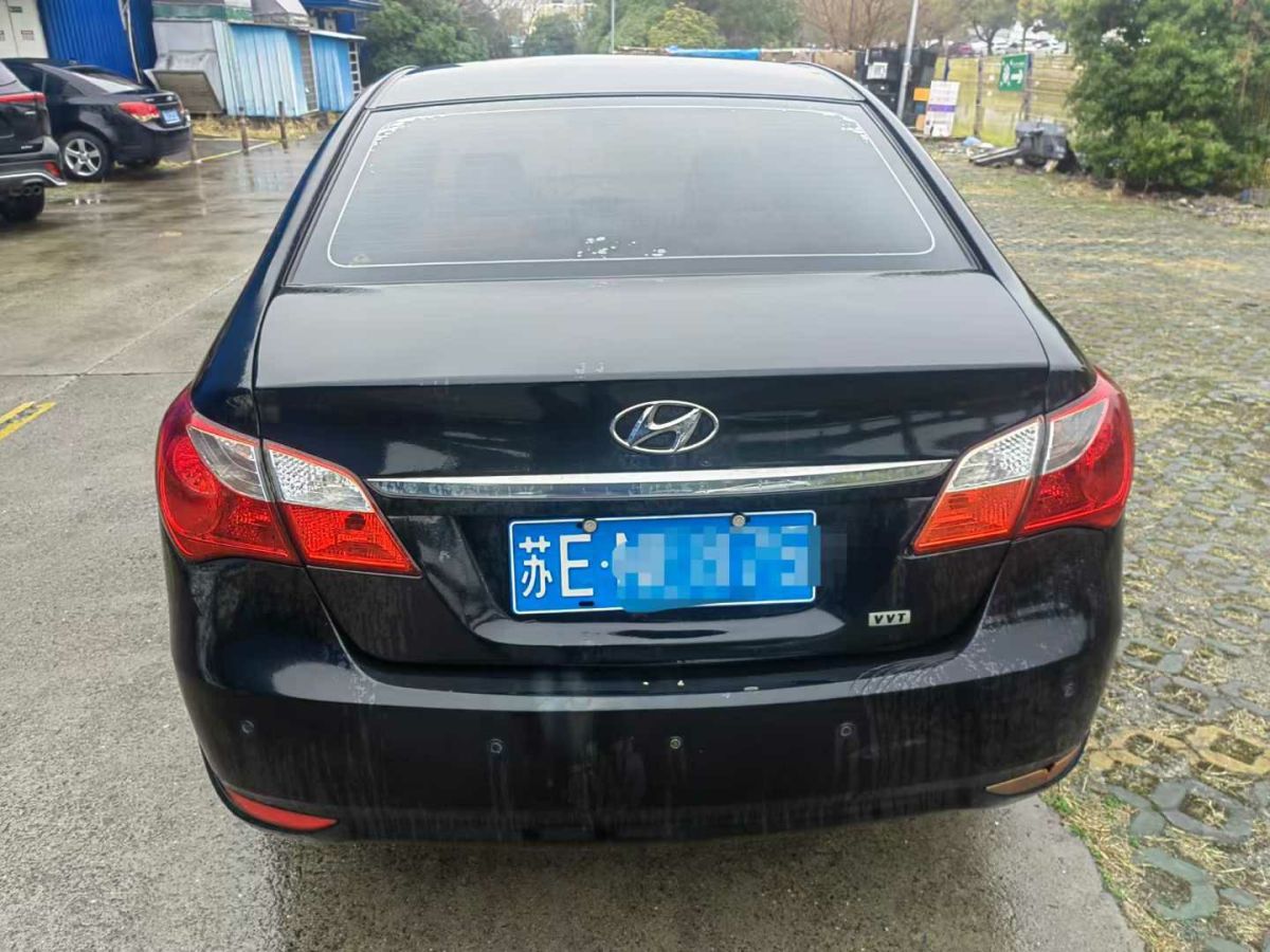 現(xiàn)代 朗動  2013款 1.6L 自動領(lǐng)先型圖片