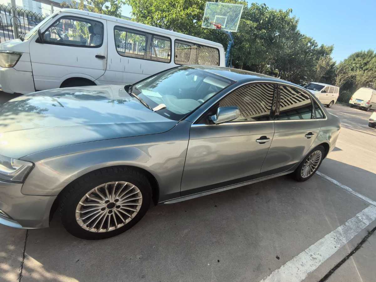 奧迪 奧迪A4L  2010款 A4L 3.2FSI Quattro旗艦型圖片