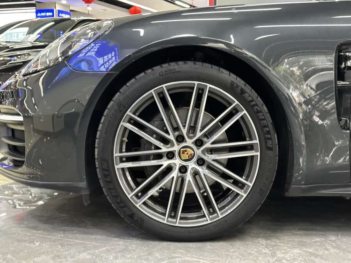 保時(shí)捷 Panamera  2023款 改款 Panamera 2.9T 鉑金版圖片