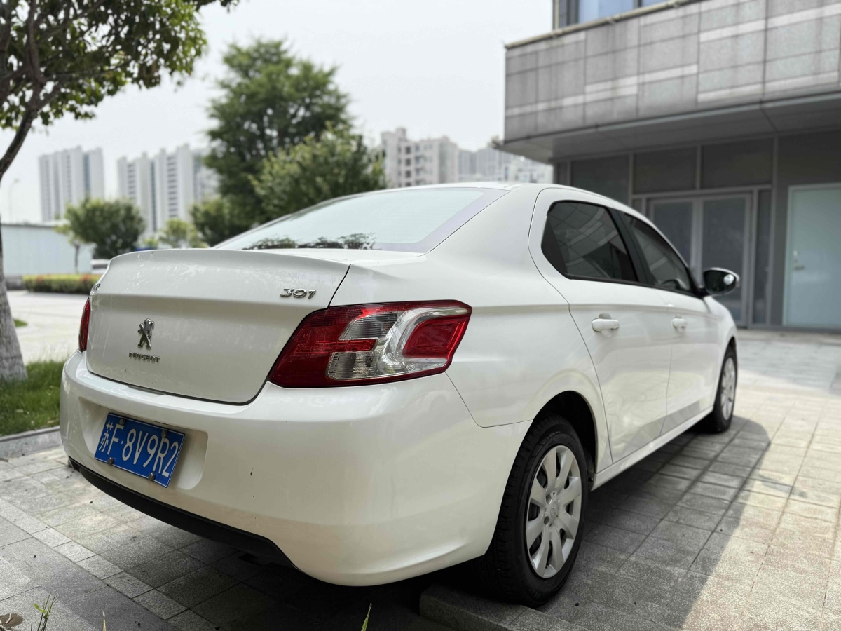 標(biāo)致 301  2016款 1.6L 自動舒適版圖片