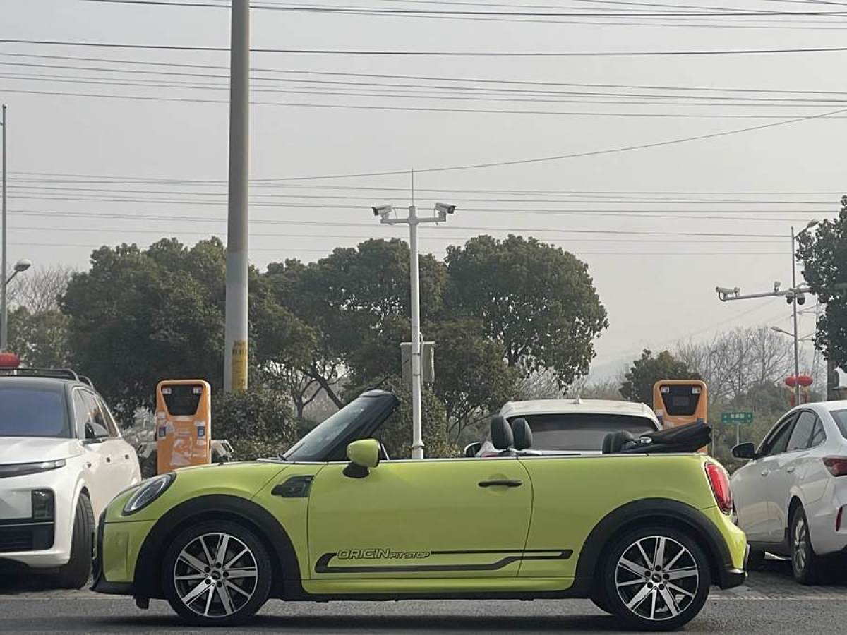 MINI MINI  2022款 2.0T COOPER S CABRIO 藝術(shù)家圖片