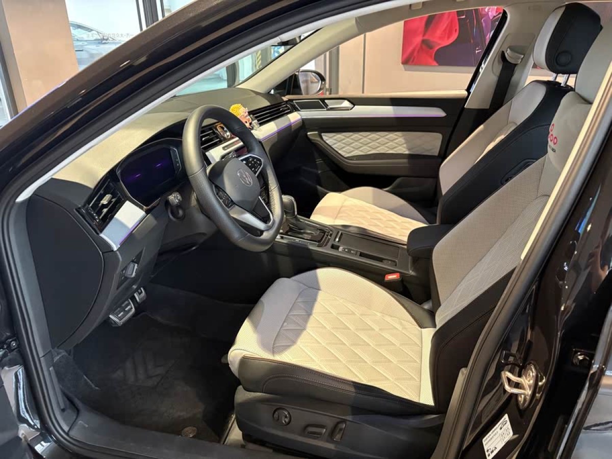 大眾 邁騰  2023款 200萬輛紀念版 330TSI DSG豪華型圖片
