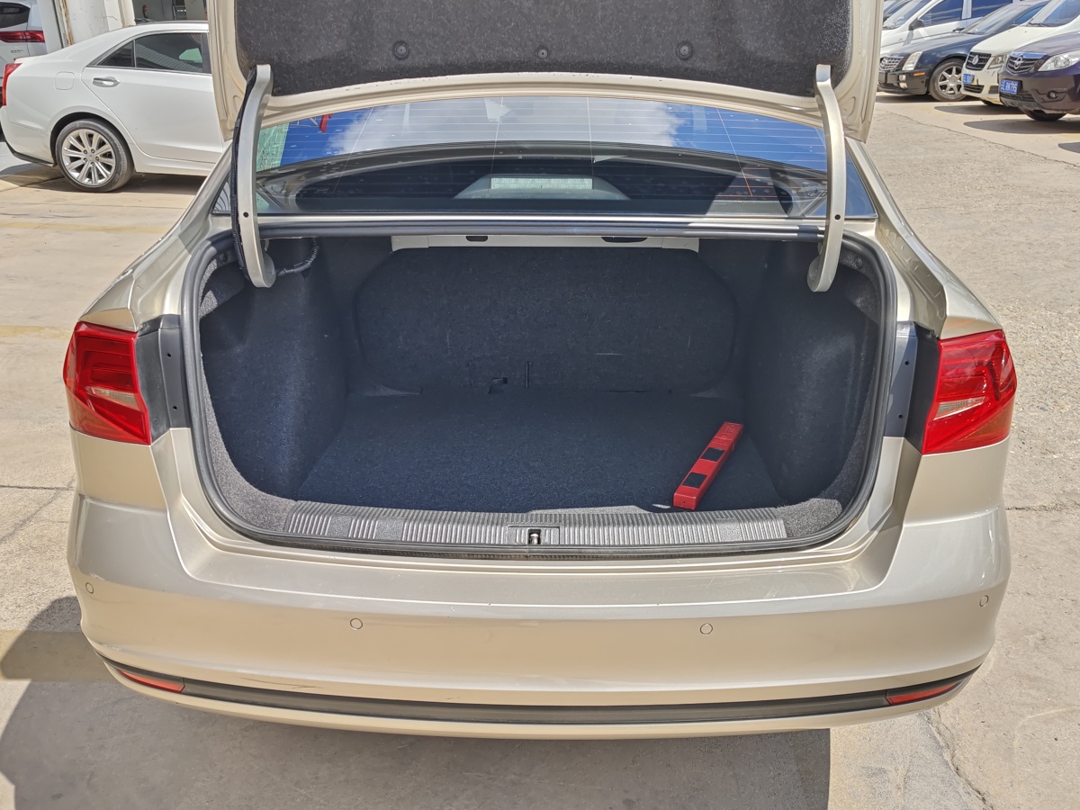 2018年8月大眾 寶來  2018款 1.5L 手動時尚型
