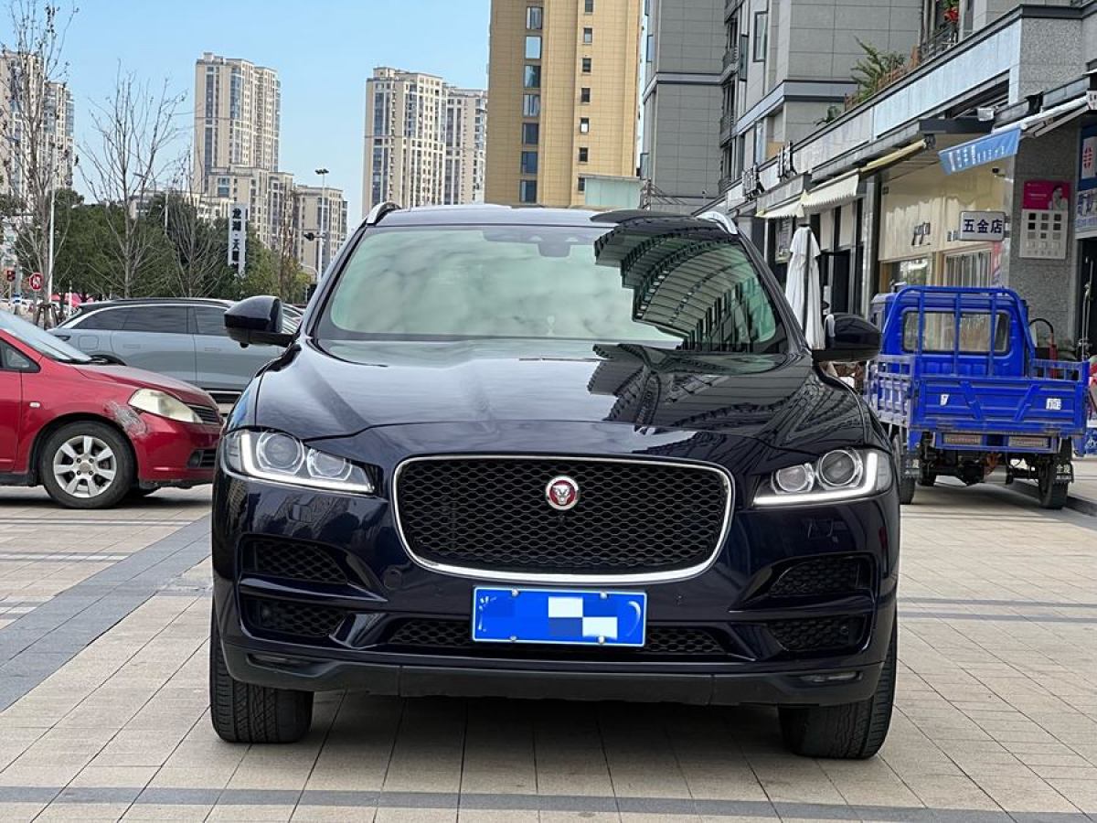 捷豹 F-PACE  2016款 2.0T 兩驅(qū)R-Sport運(yùn)動版圖片