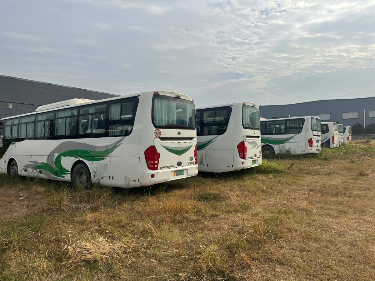 2016年12月多臺48座非營運(yùn)寧德時代宇通6115電車