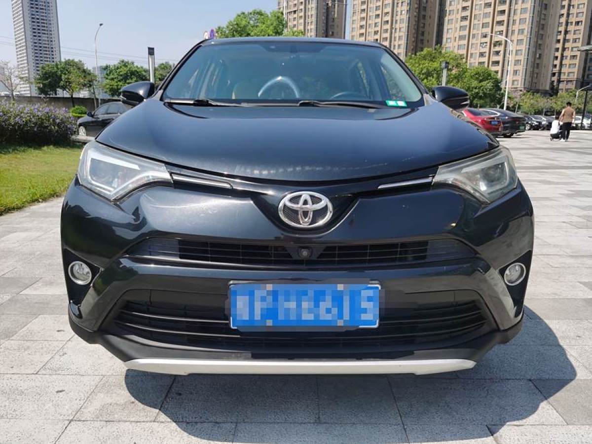 2017年1月豐田 RAV4榮放  2016款 2.0L CVT四驅(qū)新銳版