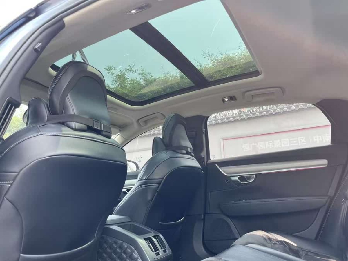 沃爾沃 S90  2019款 T4 智逸版圖片