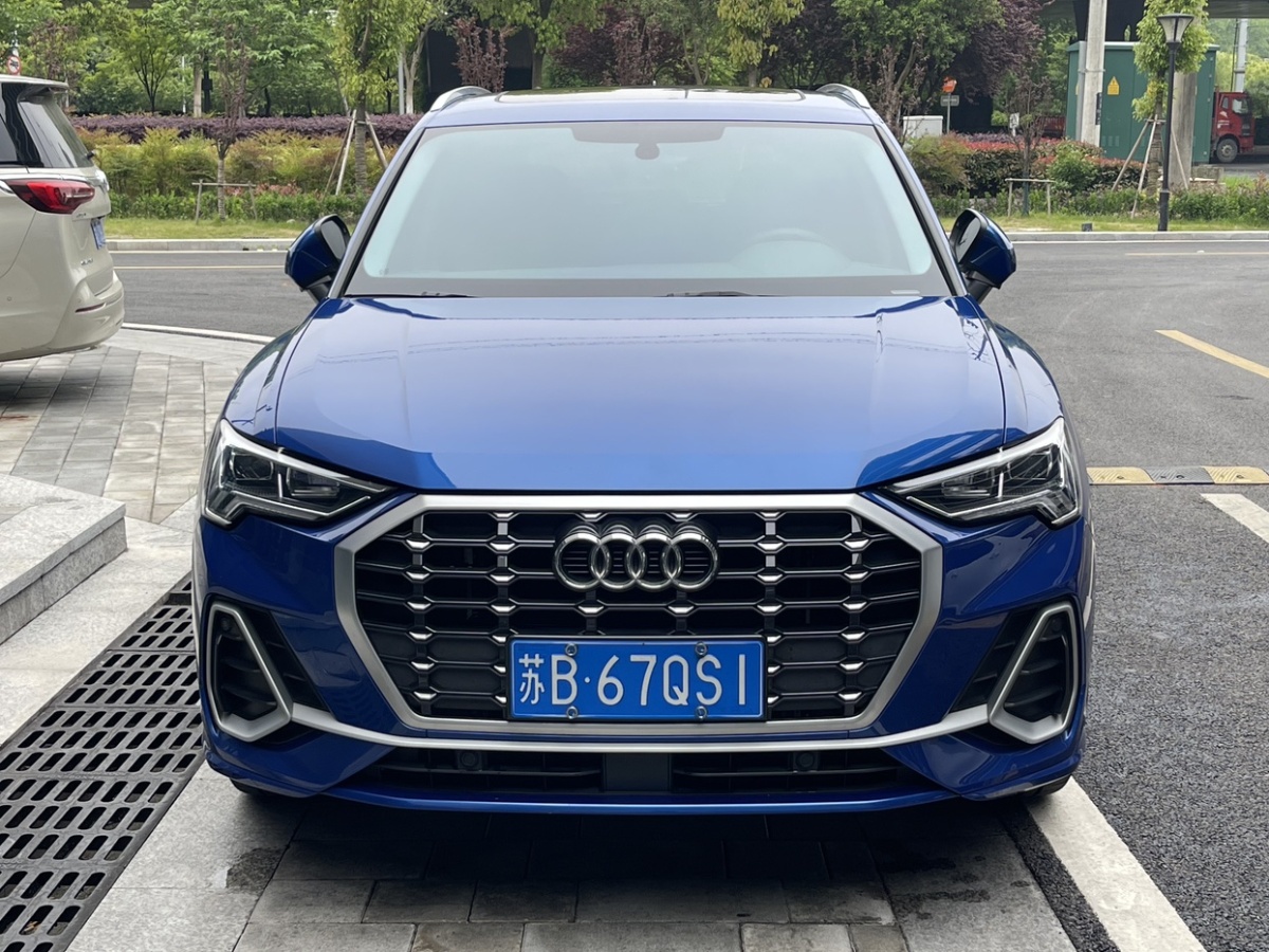 奧迪 奧迪Q3  2022款 35 TFSI 時(shí)尚動(dòng)感型圖片