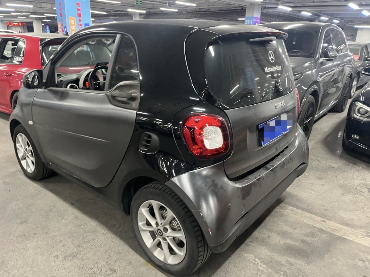 smart fortwo  2018款 1.0L 52千瓦硬頂靈動版圖片