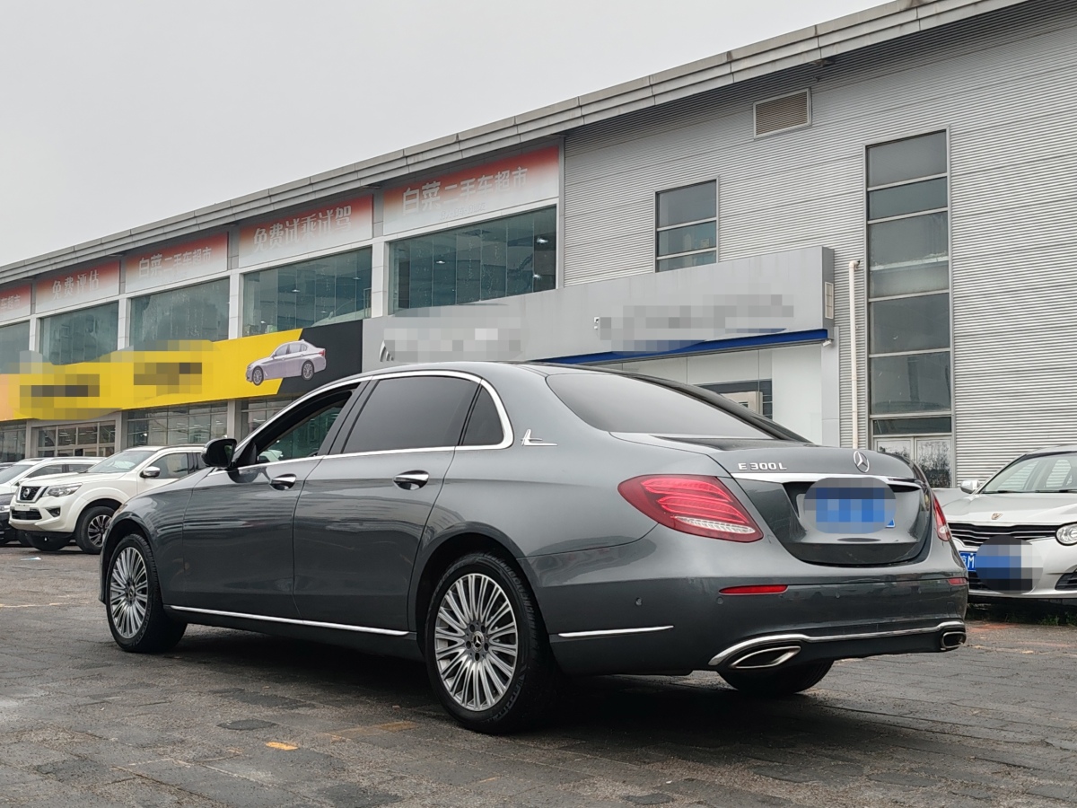 奔馳 奔馳E級  2020款 E 300 L 豪華型圖片