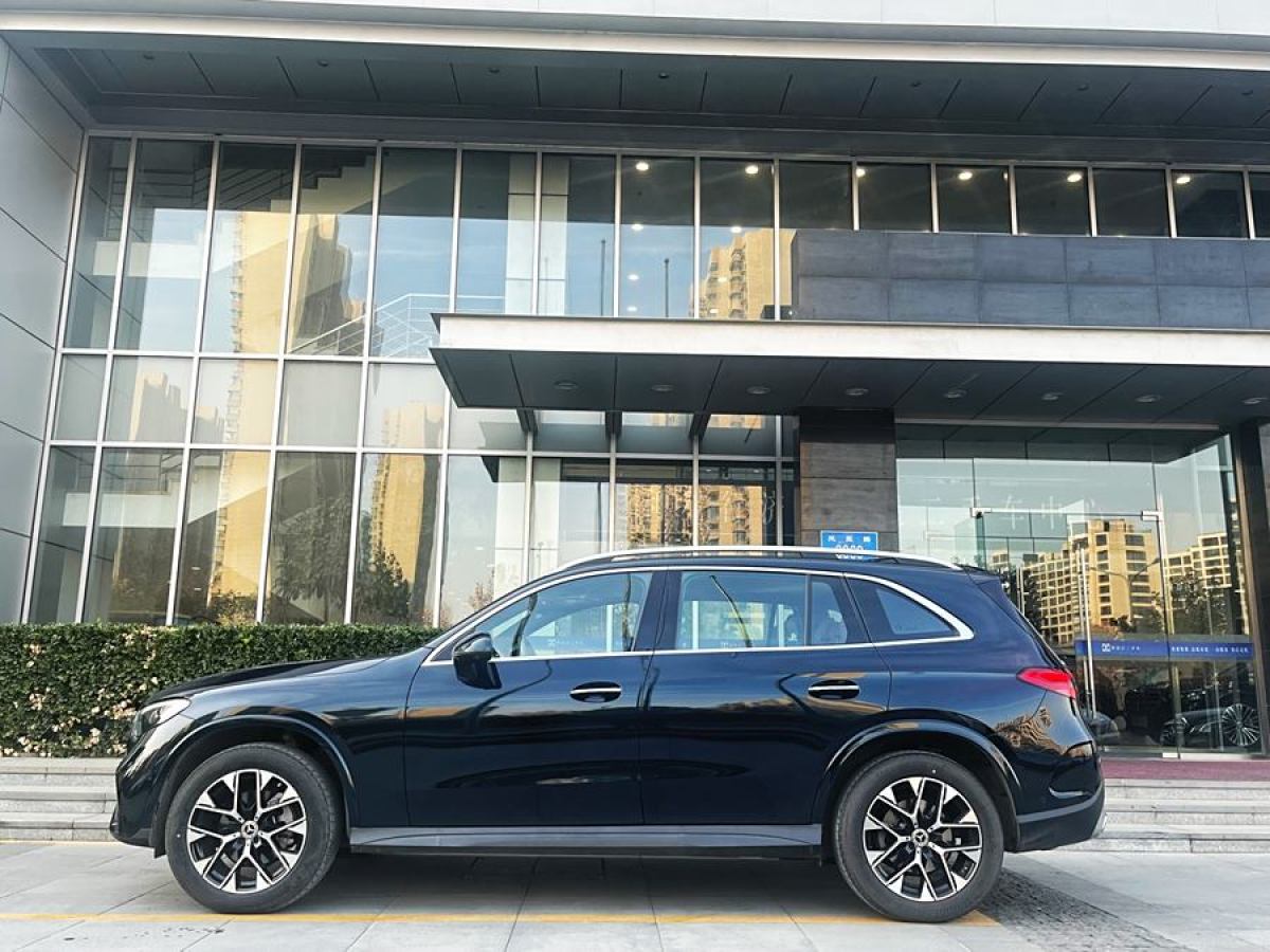 奔馳 奔馳GLC  2024款 改款 GLC 260 L 4MATIC 豪華型 5座圖片