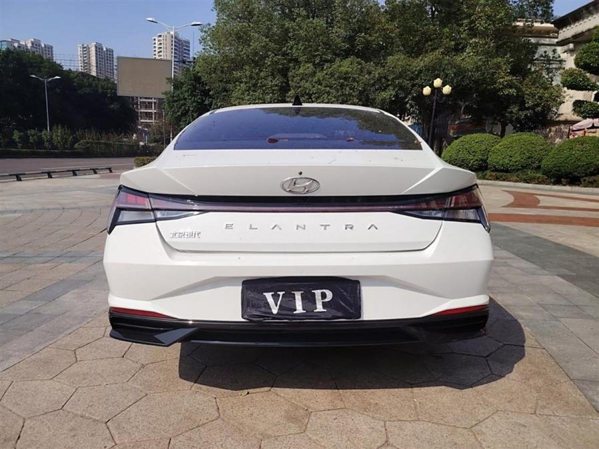 現(xiàn)代 伊蘭特  2022款 1.5L CVT LUX尊貴版圖片