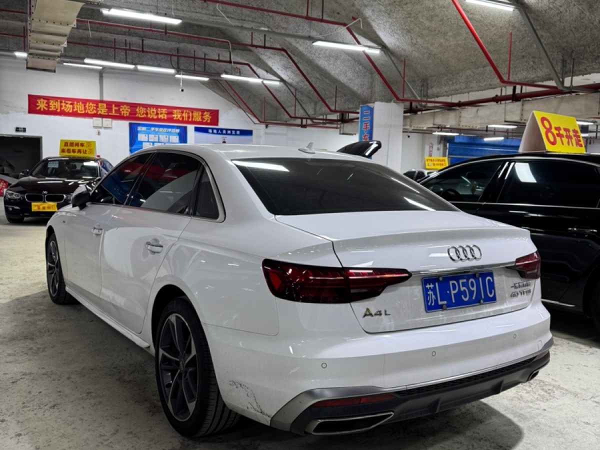 奧迪 奧迪A4L  2022款 40 TFSI 豪華動(dòng)感型圖片