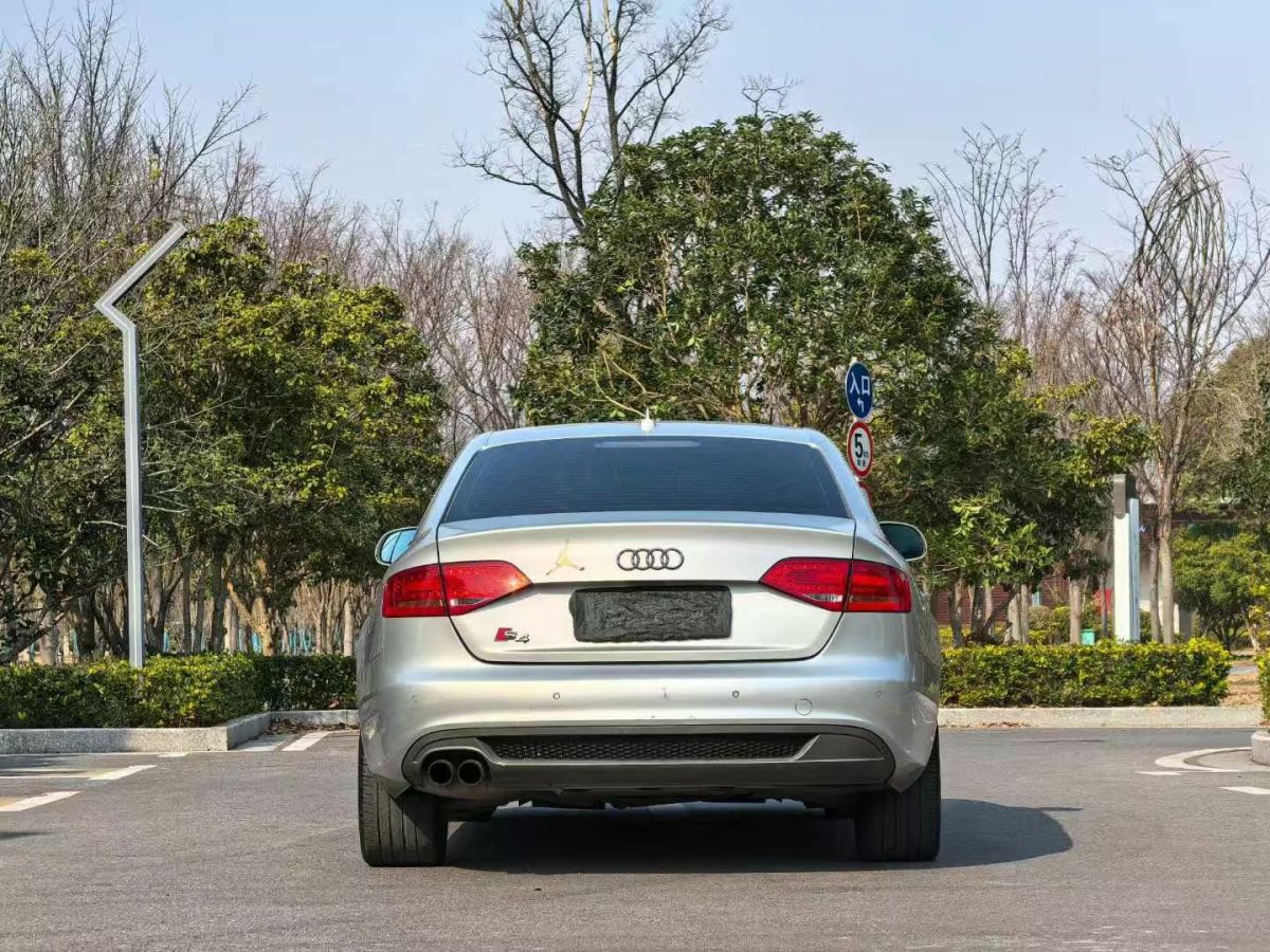 2012年5月奧迪 奧迪A4L  2012款 2.0 TFSI 自動技術型