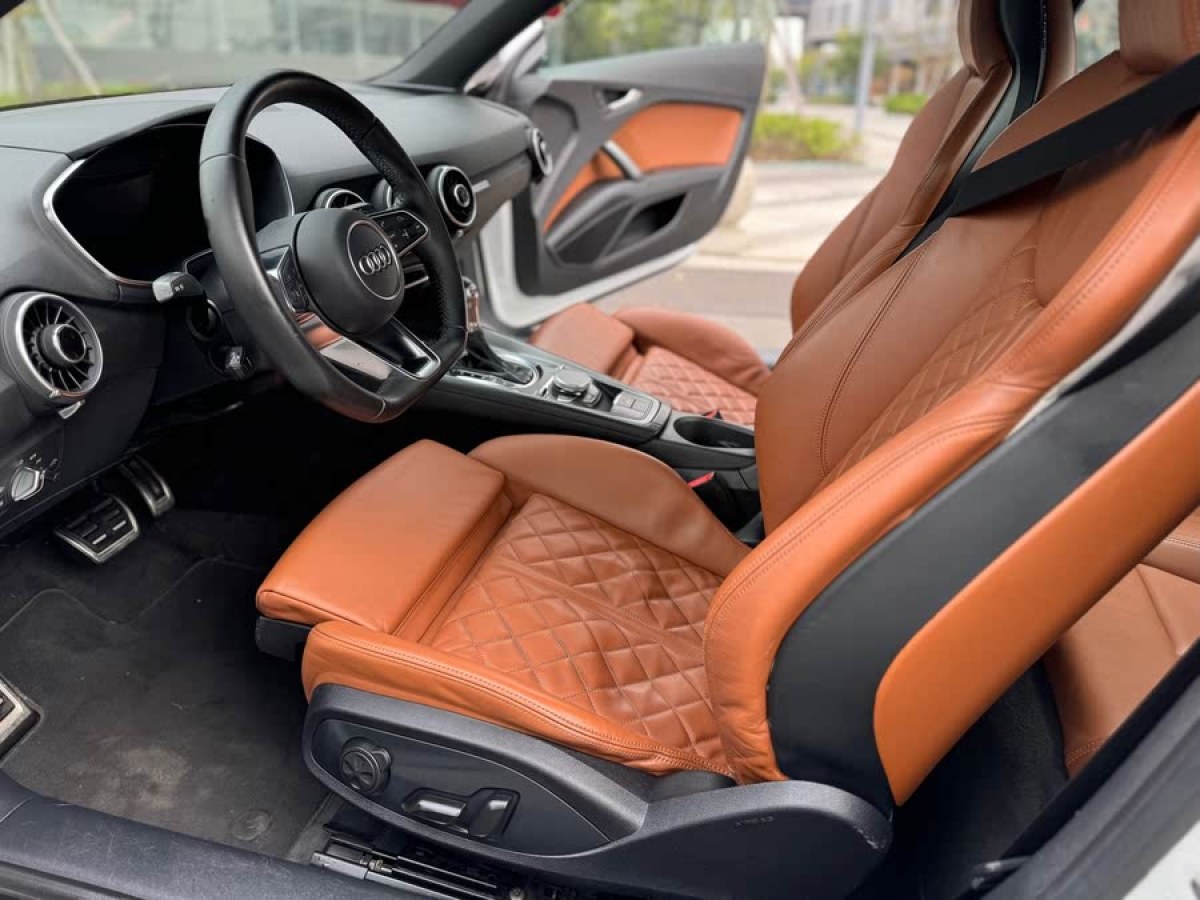 奧迪 奧迪TT  2015款 TT Coupe 45 TFSI quattro圖片