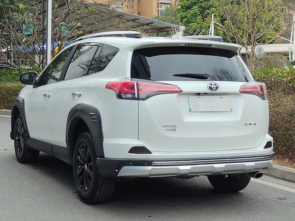 2019年4月豐田 RAV4榮放  2019款 2.0L CVT兩驅(qū)風(fēng)尚X限量版 國(guó)VI