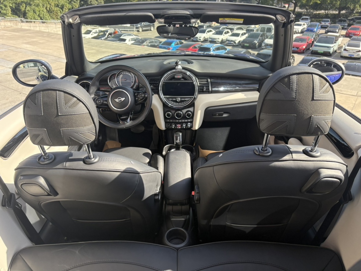 MINI MINI  2018款 1.5T COOPER CABRIO 藝術(shù)家圖片