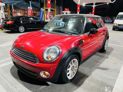 2010年9月 MINI MINI 圖片