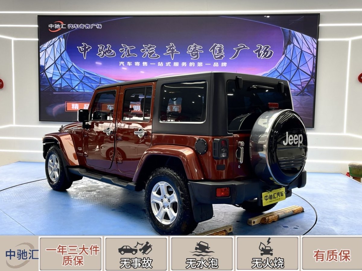 2014年4月Jeep 牧馬人  2014款 3.0L Sahara 四門版