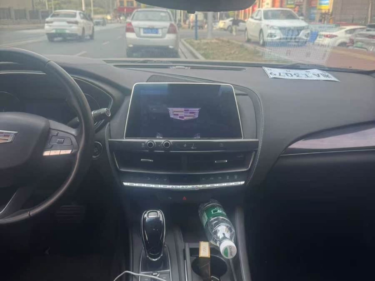 凱迪拉克 CT5  2020款 改款 28T 時(shí)尚型圖片