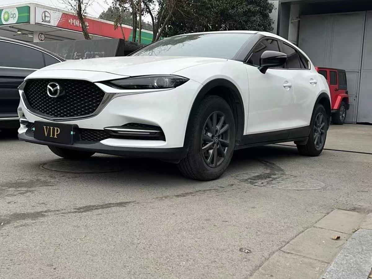 馬自達 CX-4  2021款 2.0L 自動兩驅(qū)藍天探索版圖片