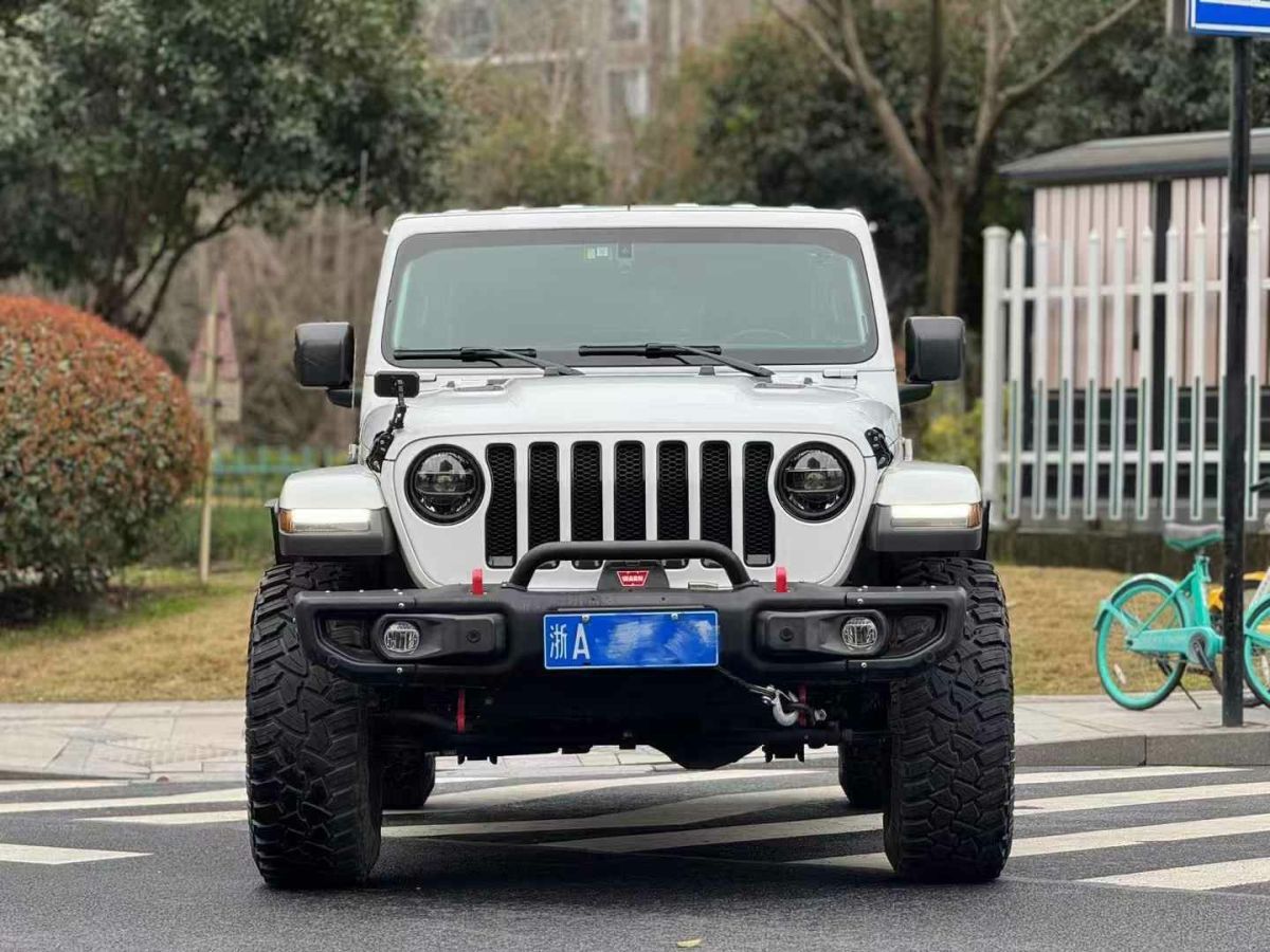 2022年11月Jeep 牧馬人  2022款 2.0T 高地 阿拉斯加極光綠特別版