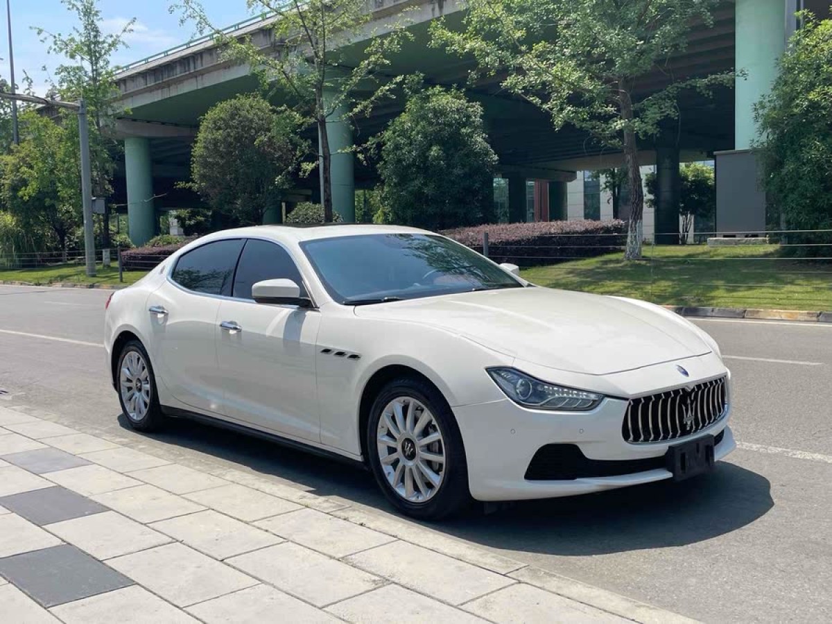 瑪莎拉蒂 Ghibli  2017款 3.0T 標(biāo)準(zhǔn)版圖片