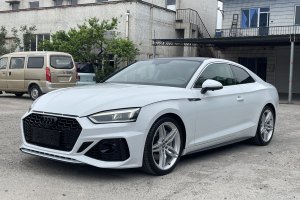 奧迪A5 奧迪 Coupe 45 TFSI quattro 運(yùn)動(dòng)型
