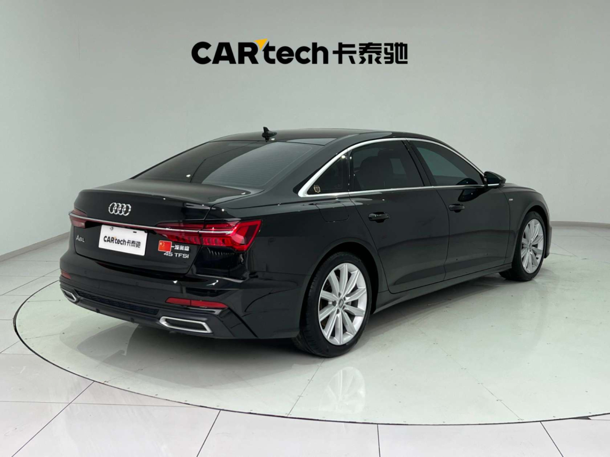 奧迪 奧迪A6L  2021款 45 TFSI quattro 臻選動感型圖片