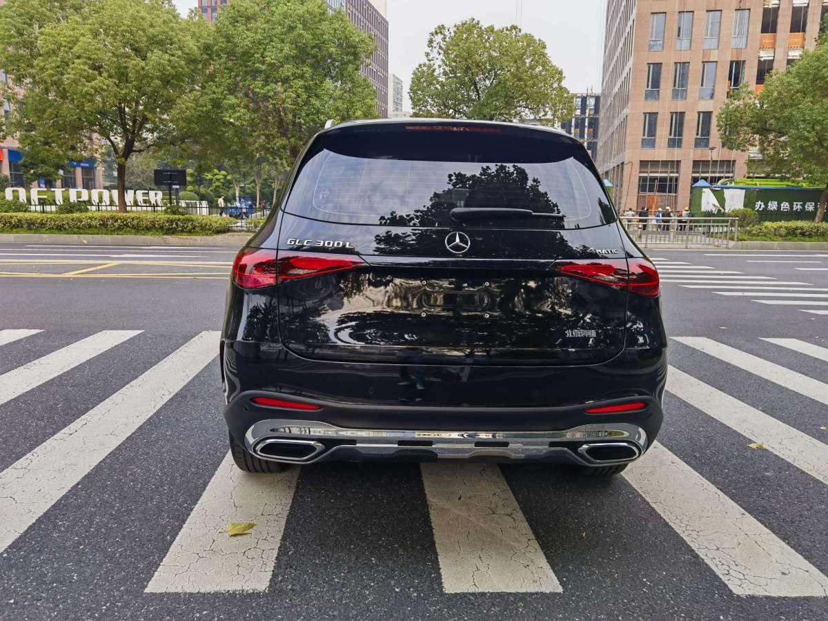 2023年6月奔馳 奔馳GLC  2023款 GLC 300 L 4MATIC 動感型 7座