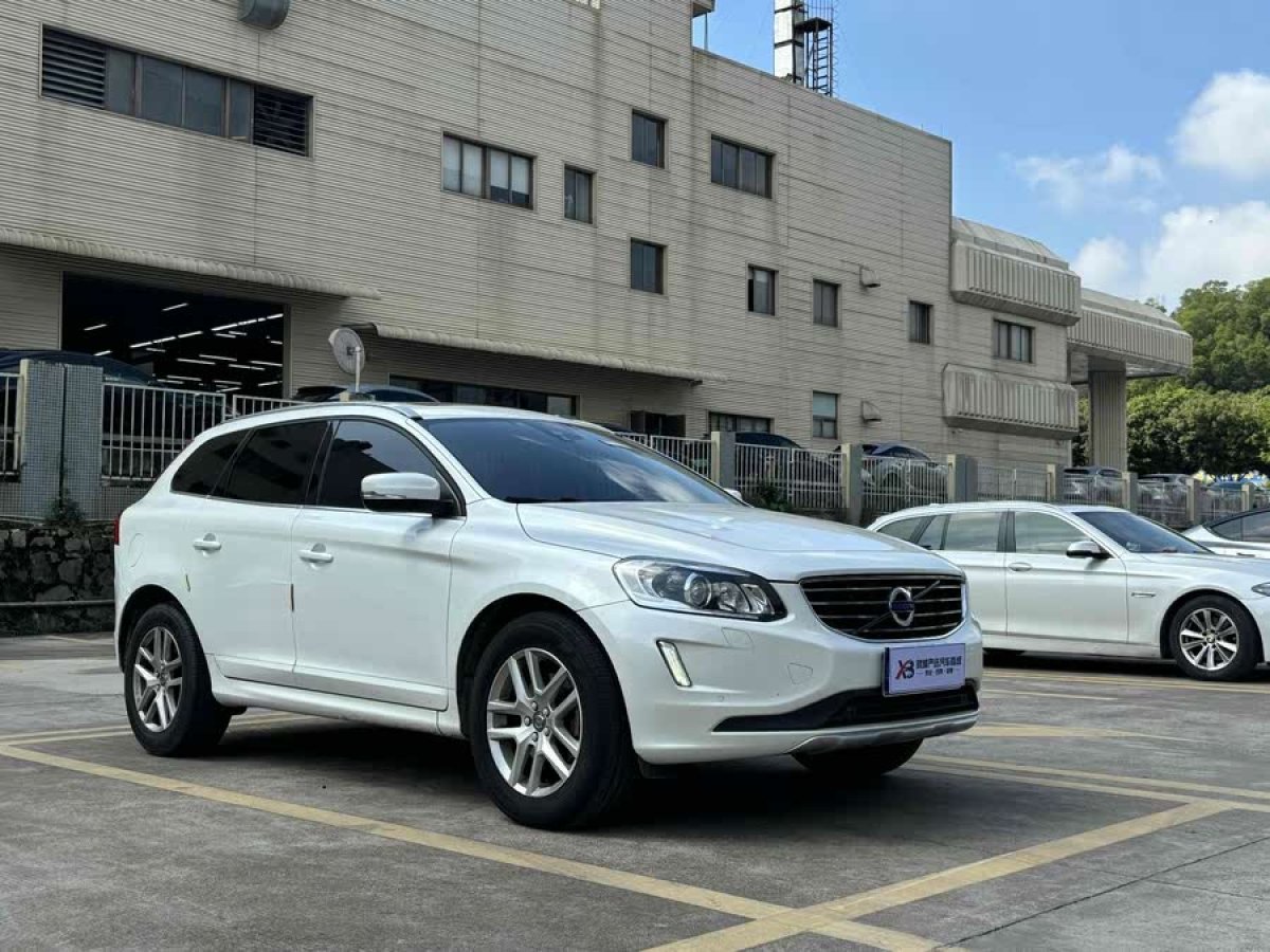 沃爾沃 XC60  2017款 T5 智進(jìn)升級(jí)版圖片