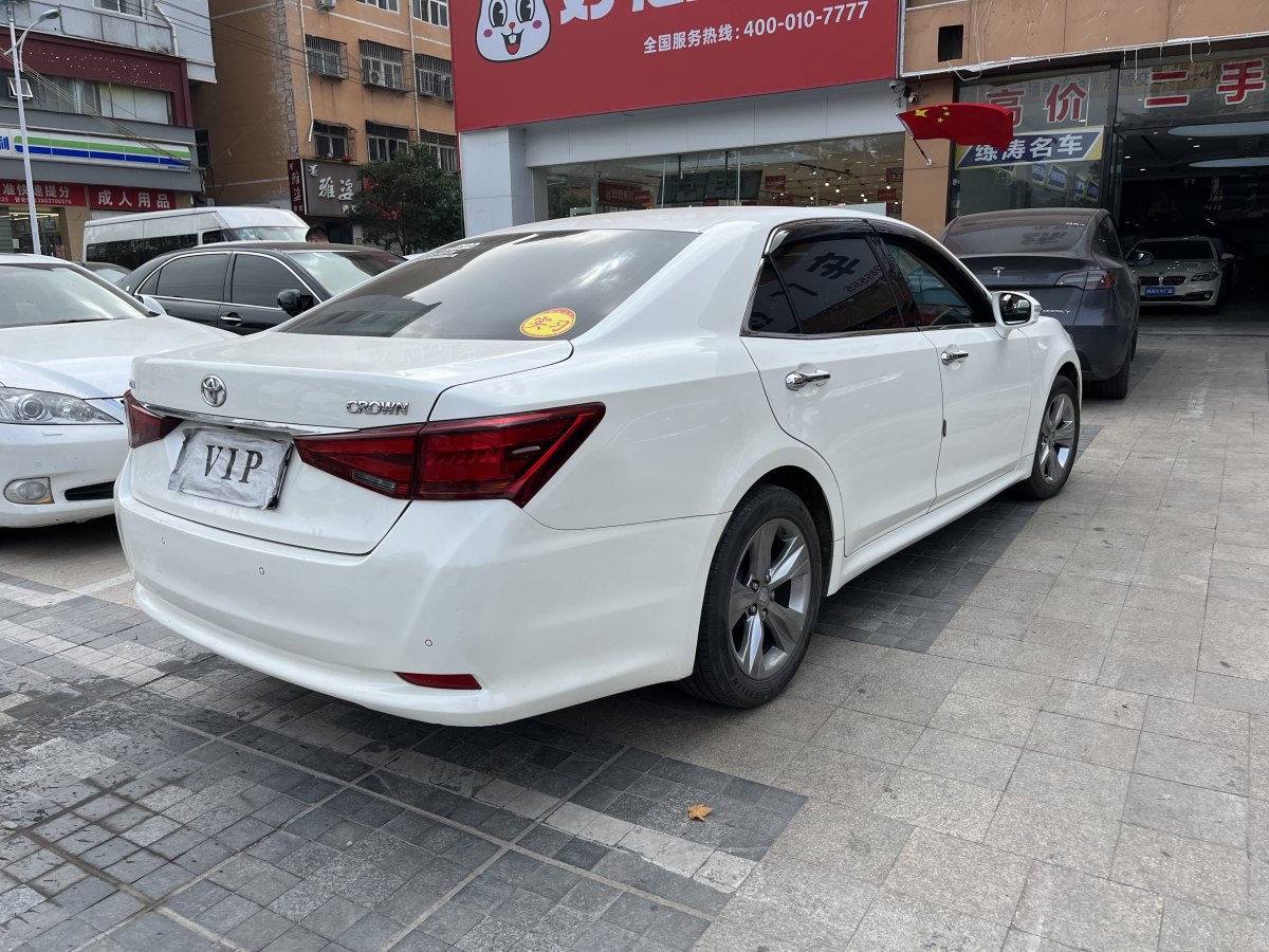 豐田 皇冠  2015款 2.5L 時尚限量版圖片